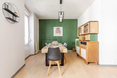 Maison De Ville Avec Garage Et Terrasse Lourdes Kültér fotó